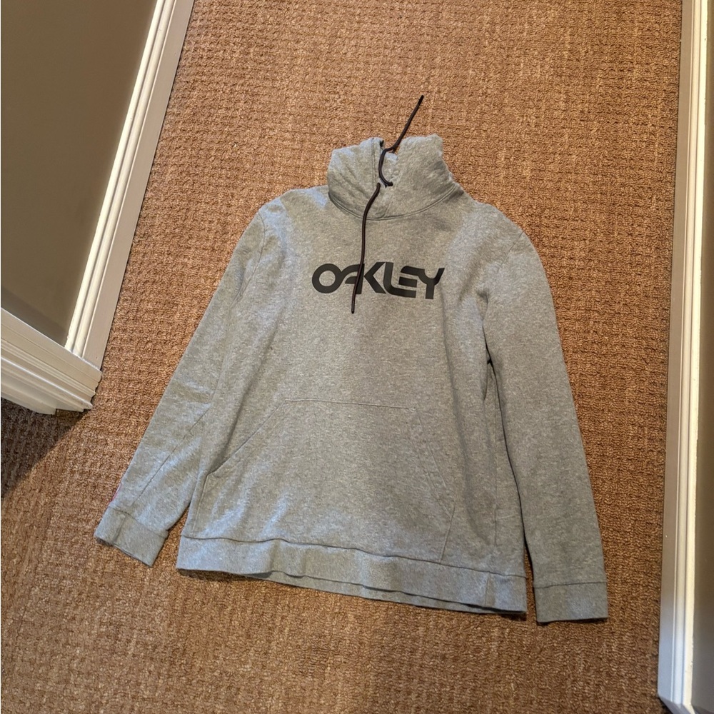 Oakley Heather Gray Pullover